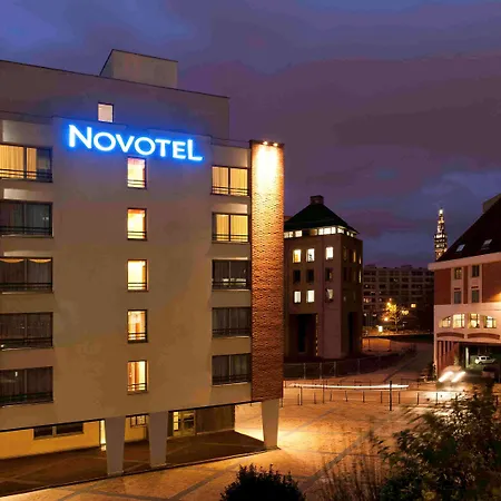 Novotel Centre Gares מלון ליל